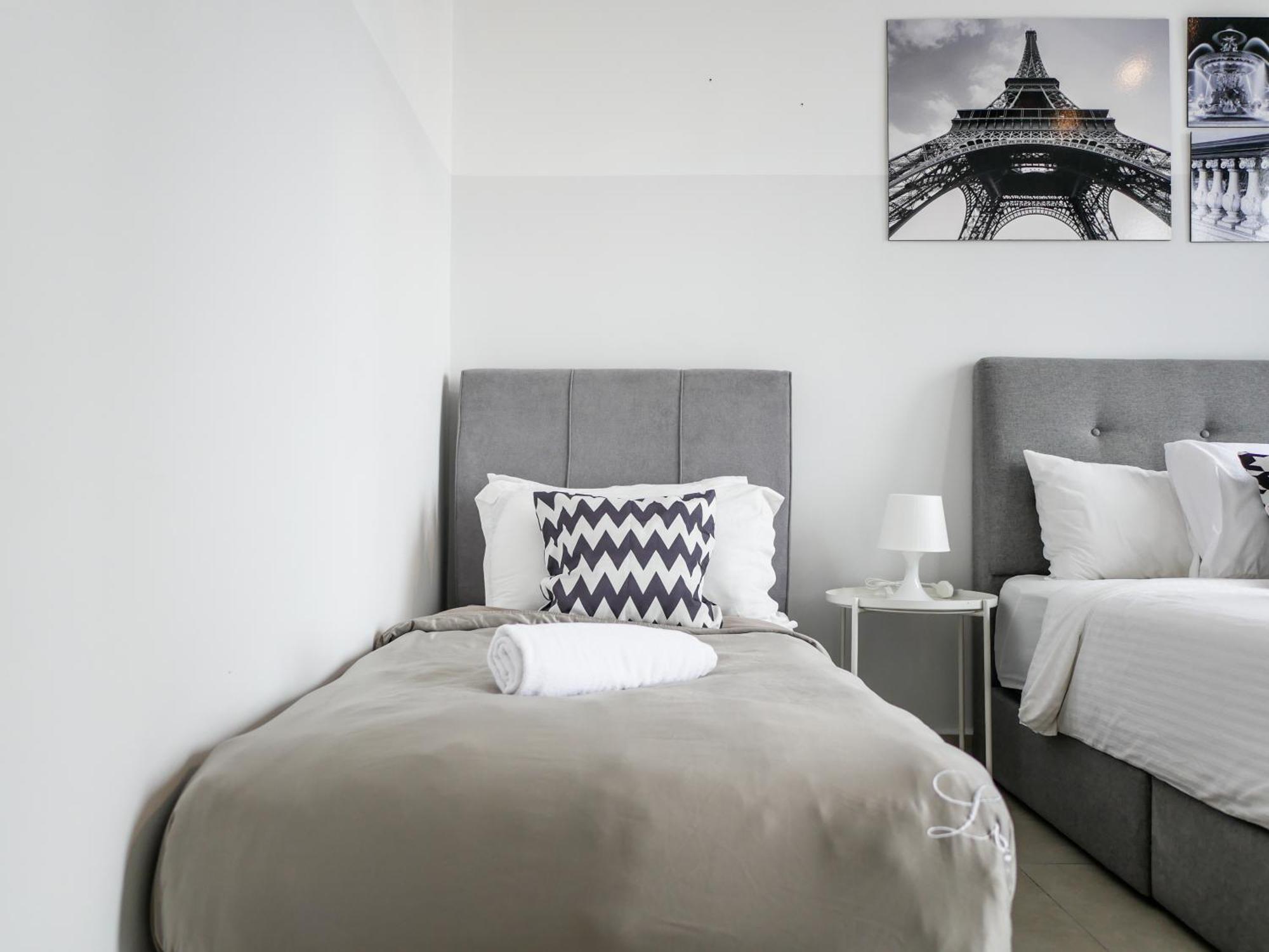 Apartment Casita 22, 218 Macalister & Seaview George Town